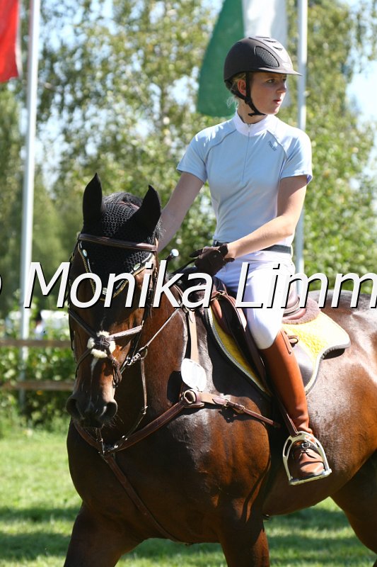 109M7304_Cola RumS_Spring L.JPG